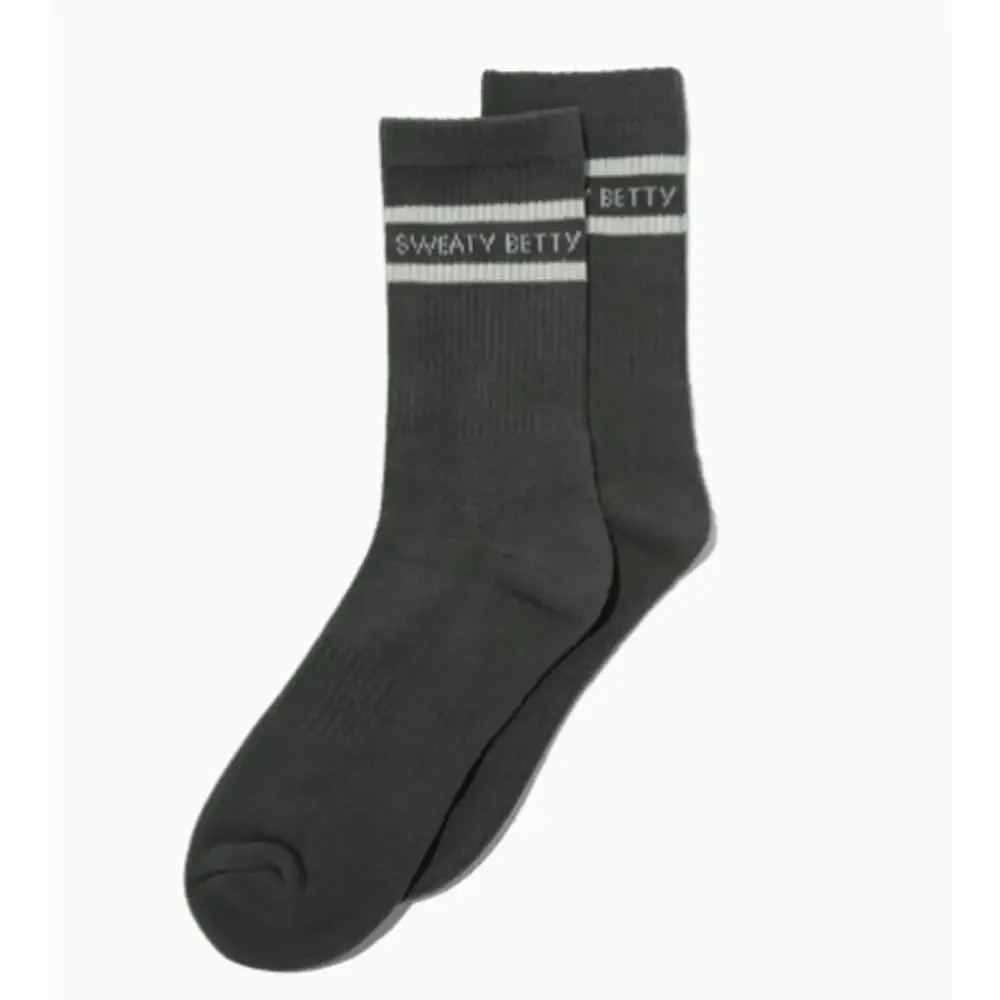 2 Pair Sweaty Betty Varsity Slogan Crew Socks Umbra Green (Gray) Size 8-10 NWT